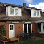 Schmucke-Hus-App-1