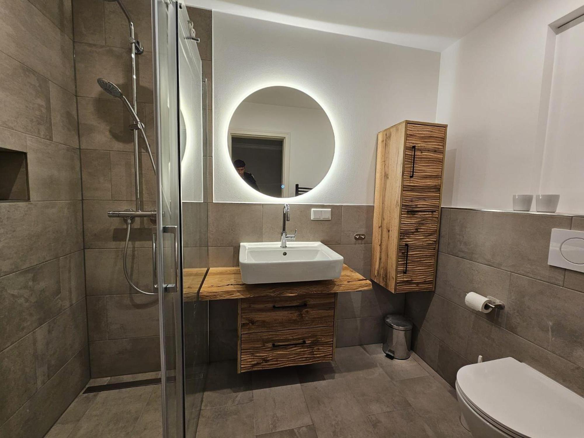 Schmucke-hus-app-1 *